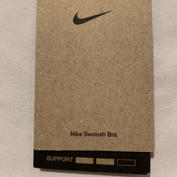 🔥SOLD🔥Nike Swoosh Sports Bra- SOLD - Picture 4 of 5